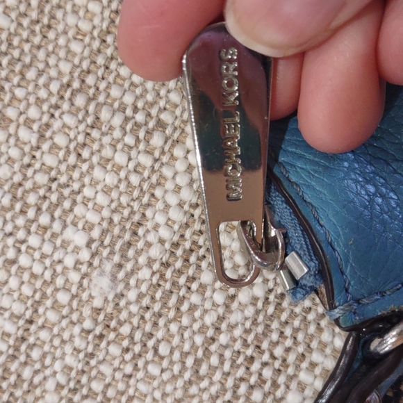 Michael Kors Blue Pebble Leather Single Zip Clutch with Wrist Strap - Picture 4 of 16